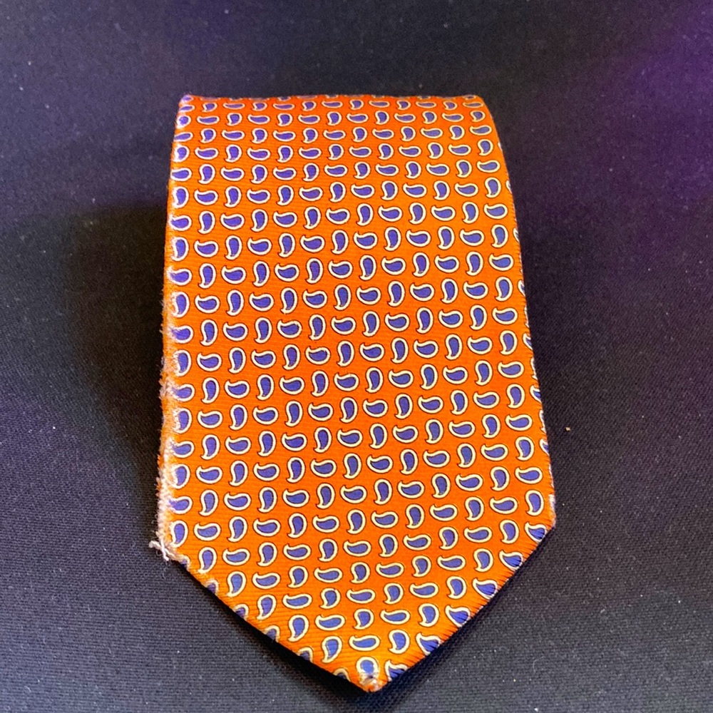 Brooks brothers orange patterned tie